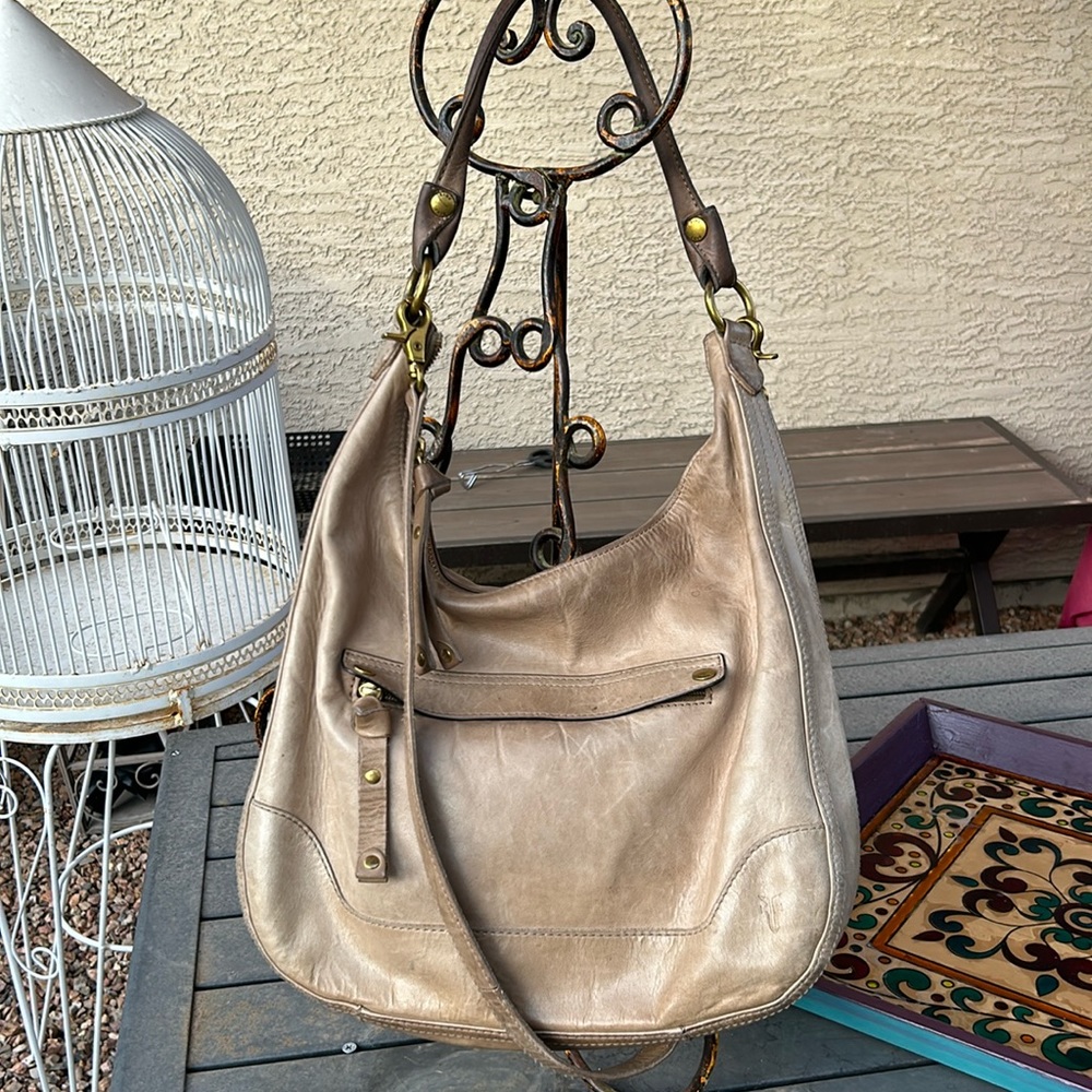 Frye bank tan leather hobo purse. Shoulder & crossbody, tassels and pockets